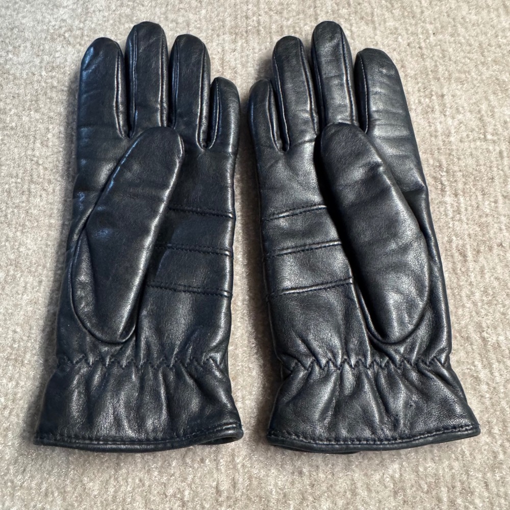 Vintage Wilsons Leather Gloves Womens Small Black Insulated Biker Gorpcore